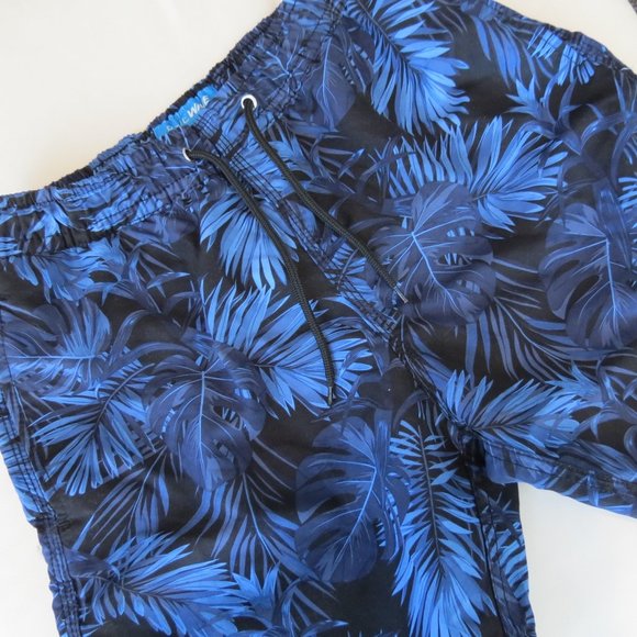 Multi Blue Black Tropical Men's Swim Trunks, Size 30. - Picture 1 of 3